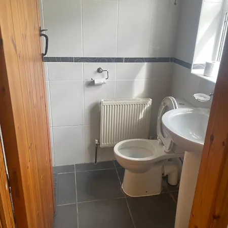 度假居 Katy Kellys Countryside Self Catering 罗斯康芒